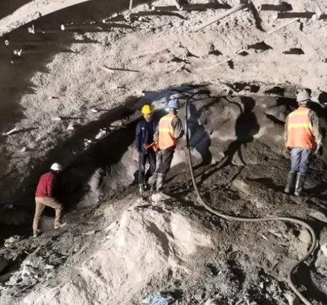 沙县拱顶带模注浆料的施工流程及注意事项